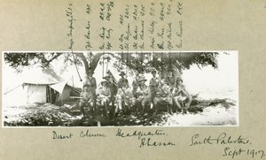 Cuartel general de la columna del desierto en Abassan, Palestina del Sur, septiembre de 1917 de Capt. Arthur Rhodes